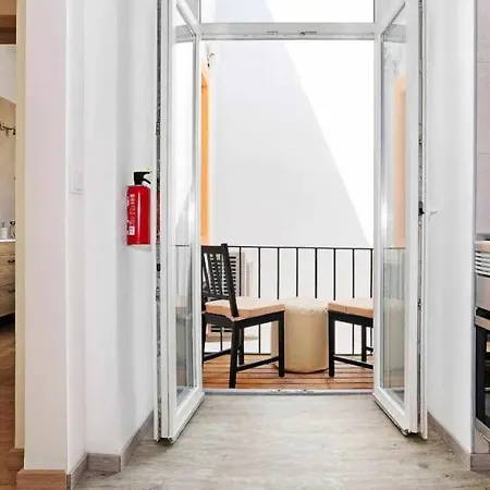 Lightoasis 6 * Oeiras